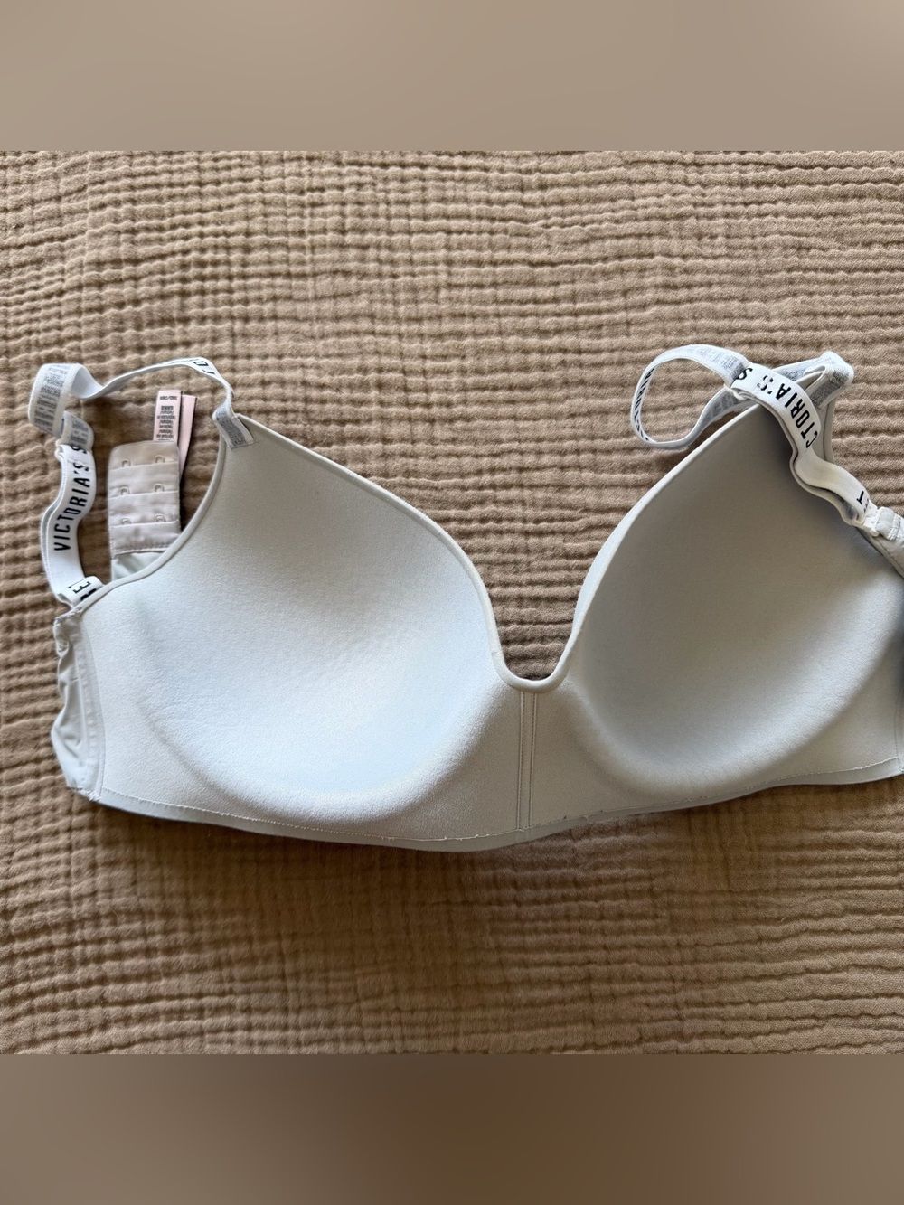 VS bra - Picture 2 of 3